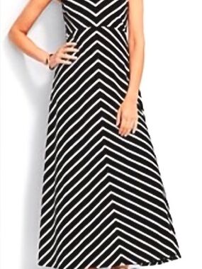 Talbots Black and White Chevron Knit Dress- size Medium
